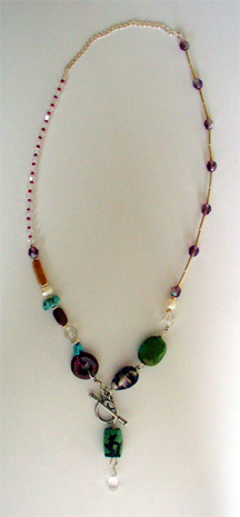 necklace.jpg (118861 bytes)